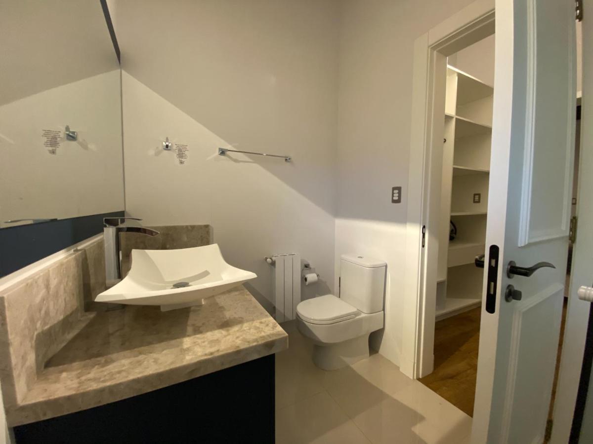Duplex Com 03 Suites Em Γκραμάντο Εξωτερικό φωτογραφία